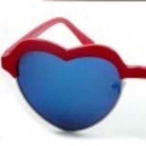Kiss Accessories - HALFF RAME HEART MIRROR LENS SUNGLASSES RED NEW Kiss Accessories - HALFF RAME HEART MIRROR LENS SUNGLASSES RED NEW
